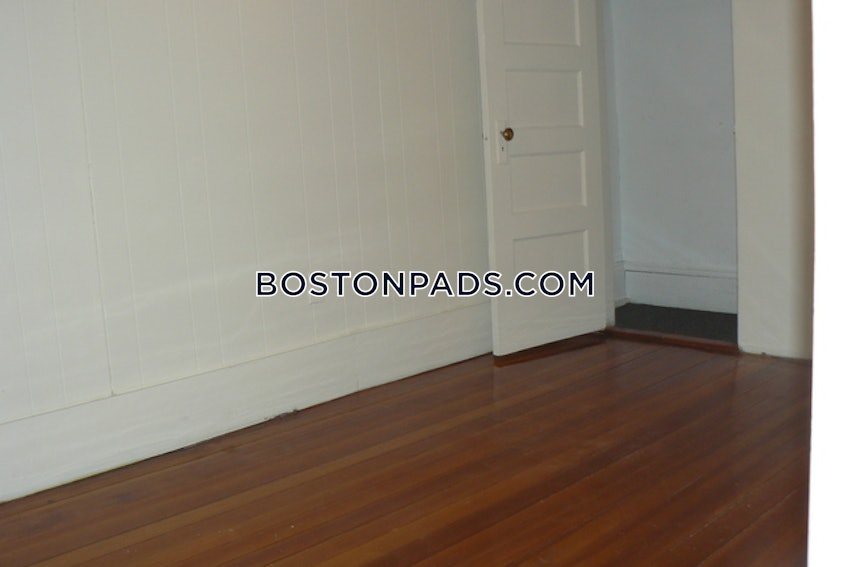 BOSTON - NORTH END - 2 Beds, 1 Bath - Image 25