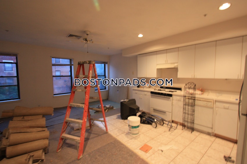 BOSTON - NORTH END - 2 Beds, 2 Baths - Image 44