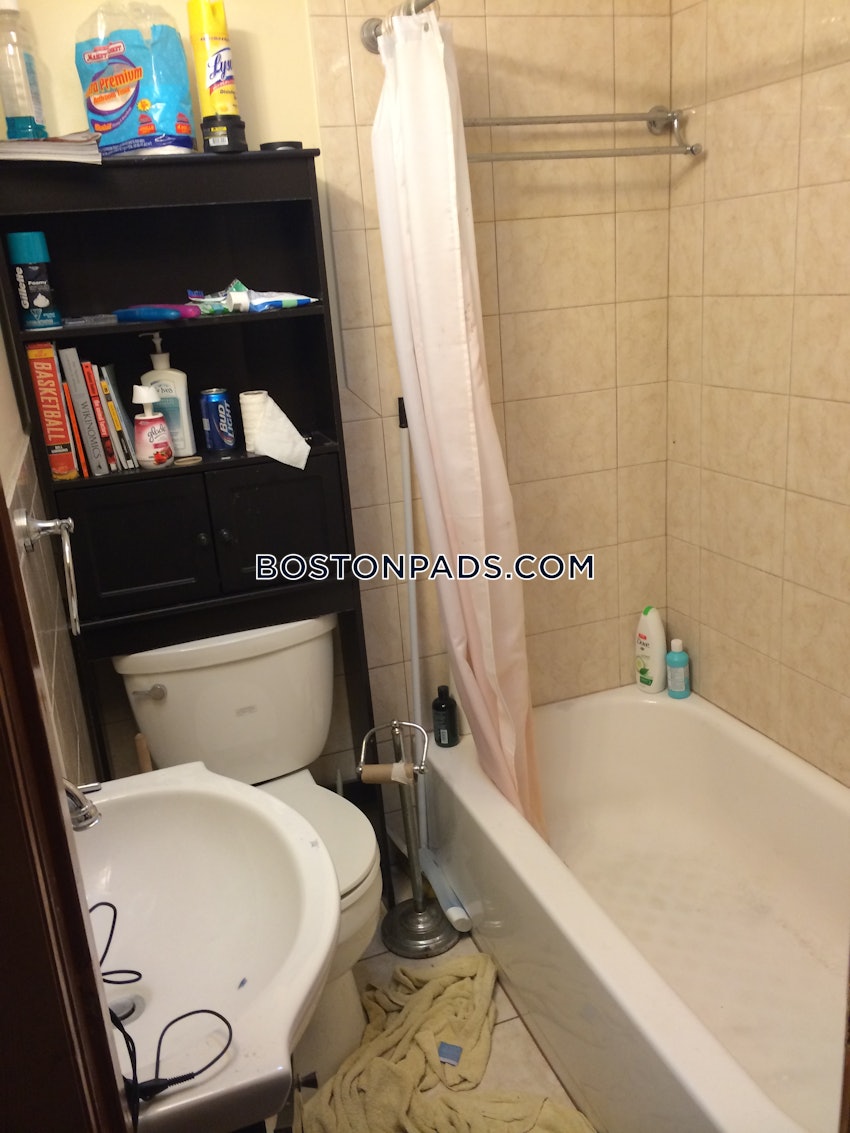 BOSTON - NORTH END - 2 Beds, 1 Bath - Image 27