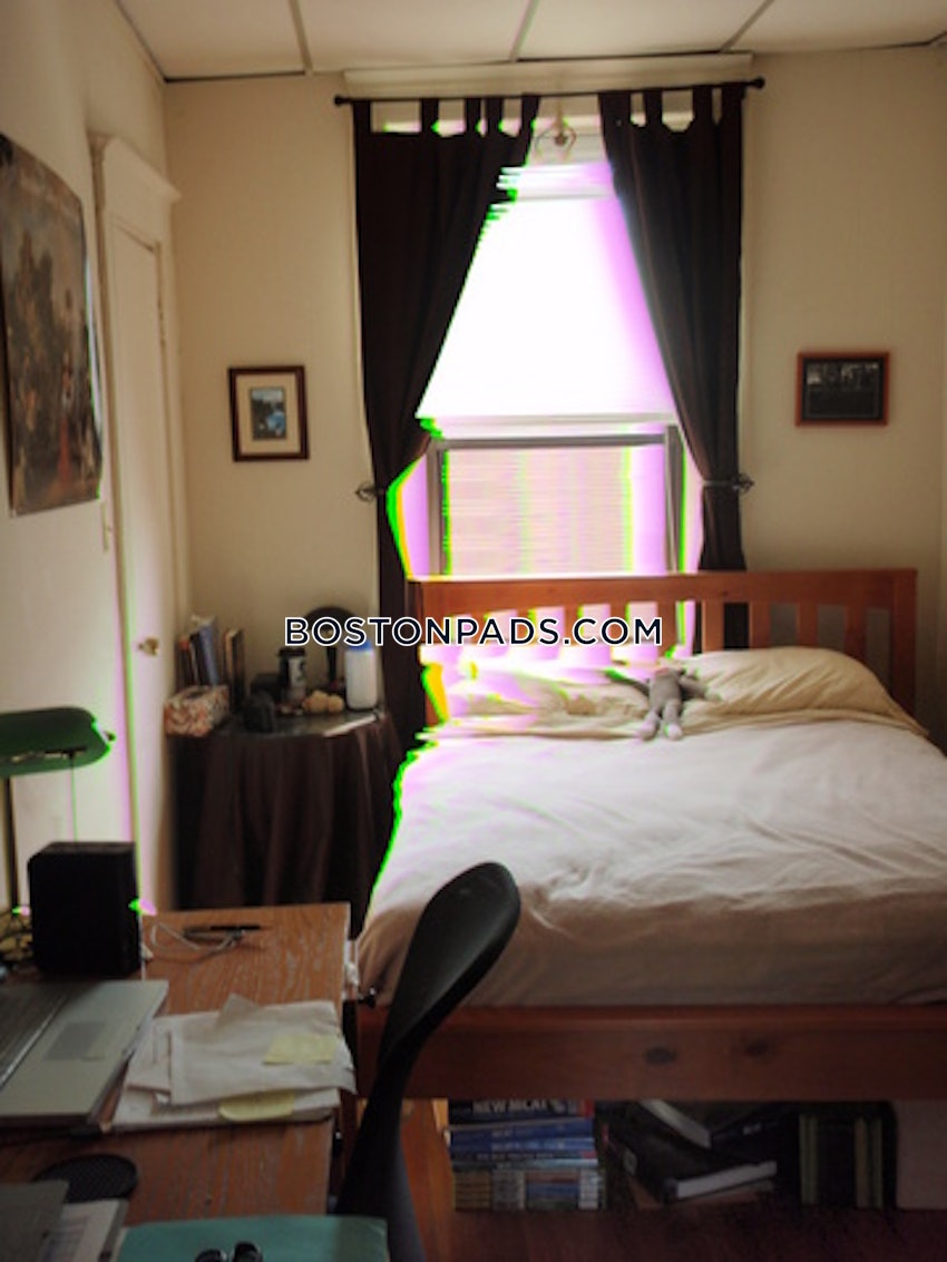 BOSTON - NORTH END - 2 Beds, 2 Baths - Image 5