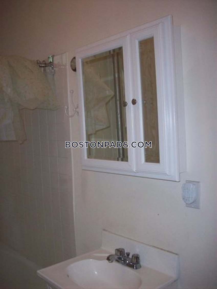 Boston - $2,550+ /month