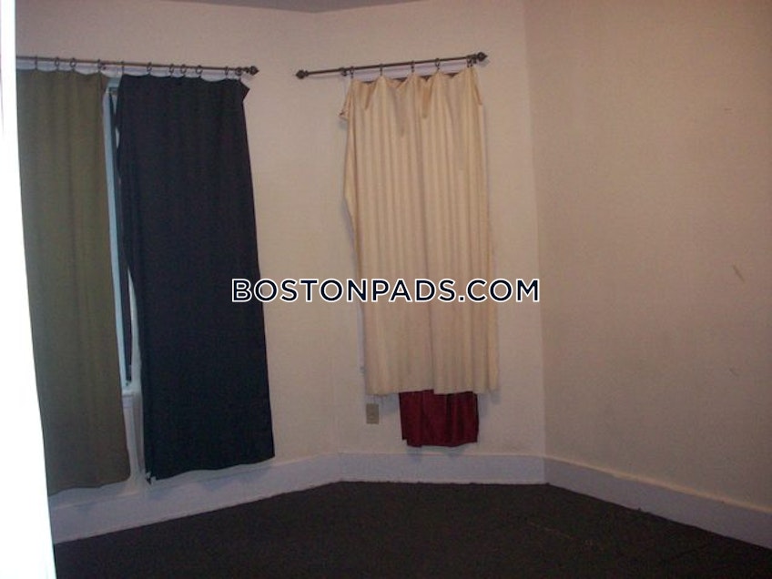 Boston - $2,550+ /month