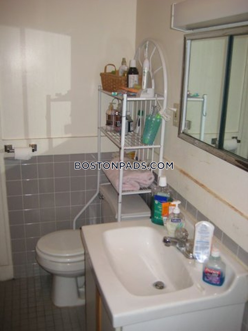 BOSTON - NORTHEASTERN/SYMPHONY - 2 Beds, 1 Bath - Image 5