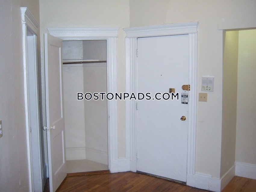 BOSTON - NORTHEASTERN/SYMPHONY - 3 Beds, 1 Bath - Image 18