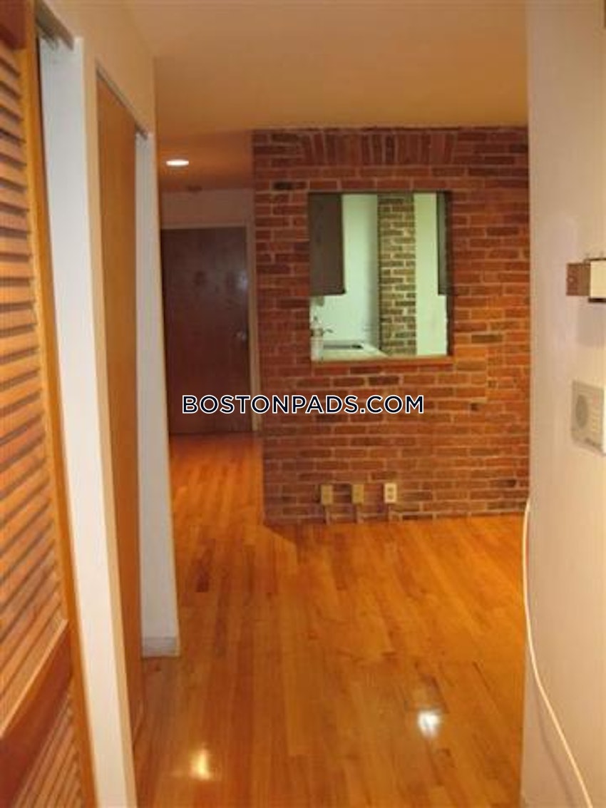 BOSTON - FENWAY/KENMORE - 2 Beds, 1 Bath - Image 2