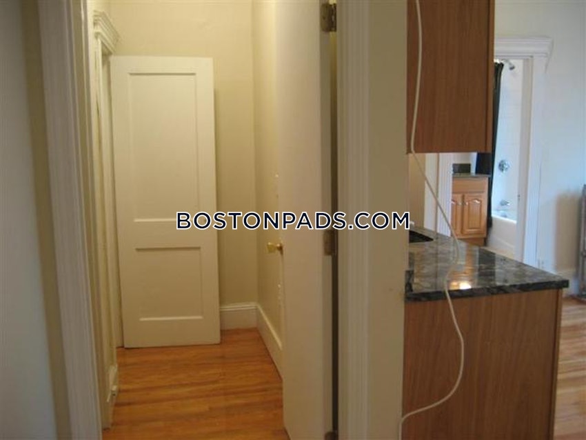BOSTON - NORTHEASTERN/SYMPHONY - 1 Bed, 1 Bath - Image 20