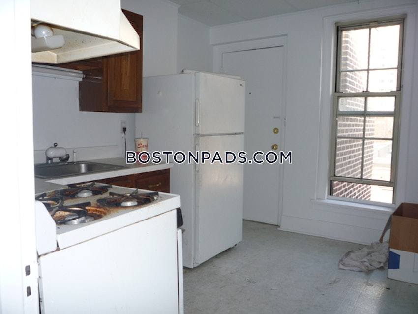 BOSTON - BACK BAY - 2 Beds, 1 Bath - Image 2