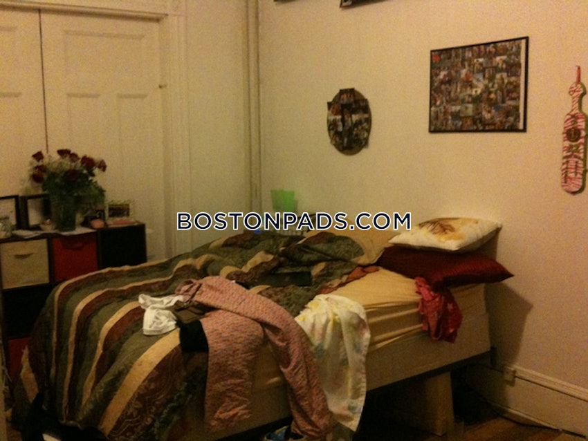 BOSTON - NORTHEASTERN/SYMPHONY - 4 Beds, 1 Bath - Image 6