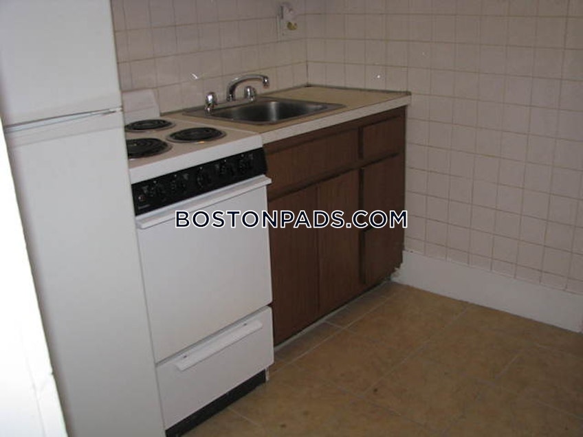 Boston - $2,550+ /month