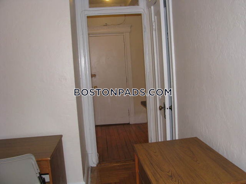 Boston - $2,550+ /month