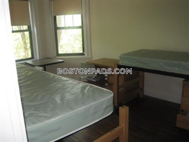 Boston - 0 Beds, 1 Baths
