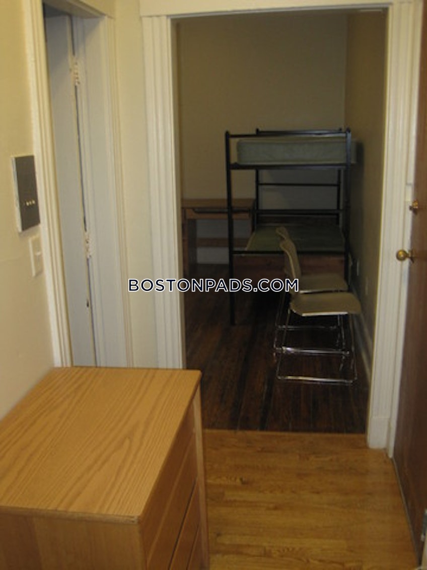 Boston - $2,450+ /month