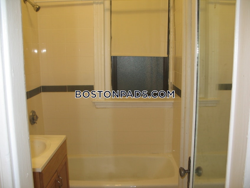 Boston - $2,450+ /month