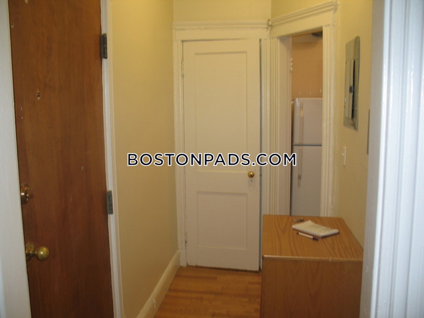 Boston - $2,450+ /month