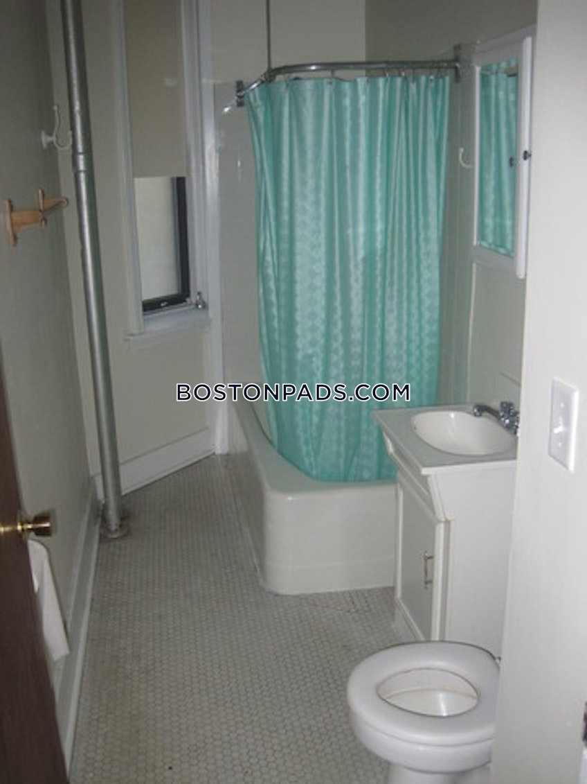 Boston - $2,550+ /month