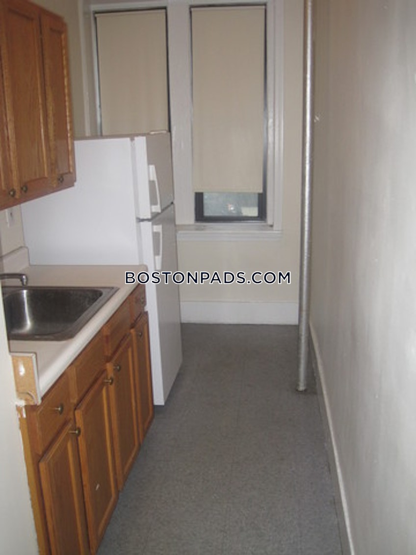 Boston - $2,550+ /month