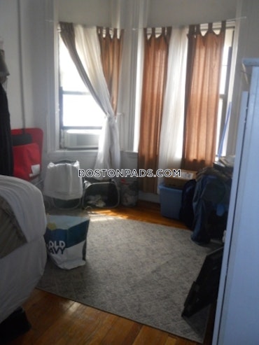 Boston - 0 Beds, 1 Baths