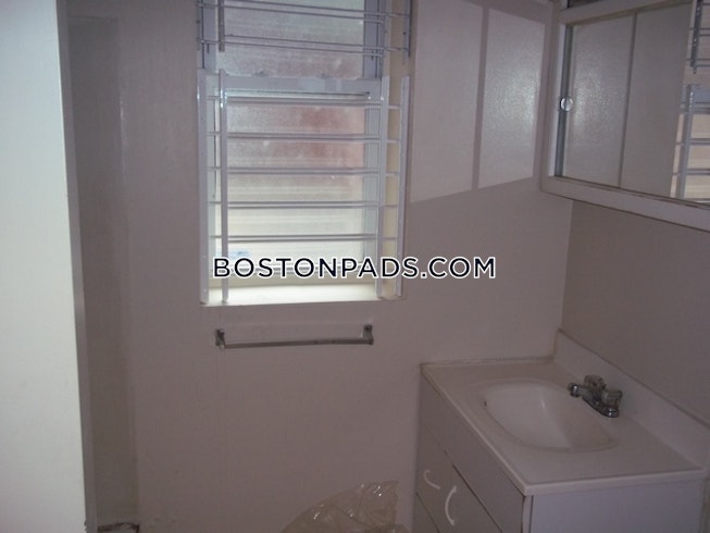 Boston - $3,400+ /mo
