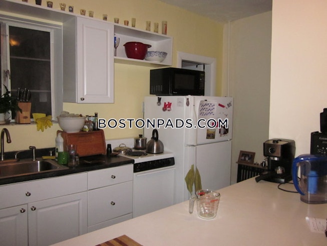 Boston - $3,500+ /mo
