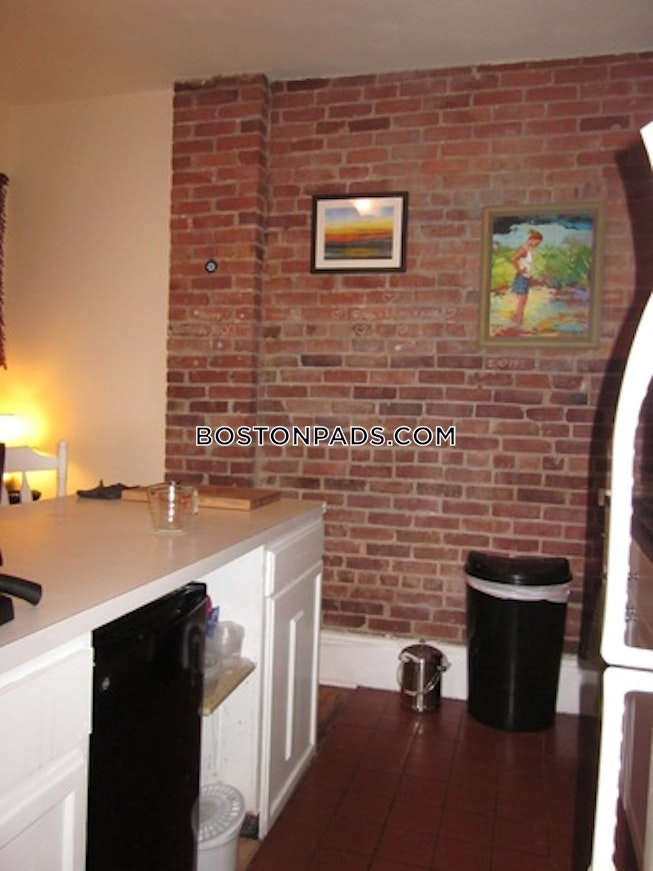 Boston - $3,500+ /mo