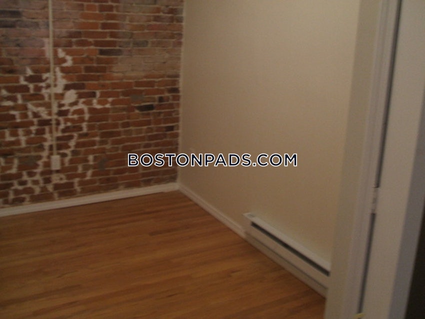 BOSTON - NORTHEASTERN/SYMPHONY - 2 Beds, 1 Bath - Image 2