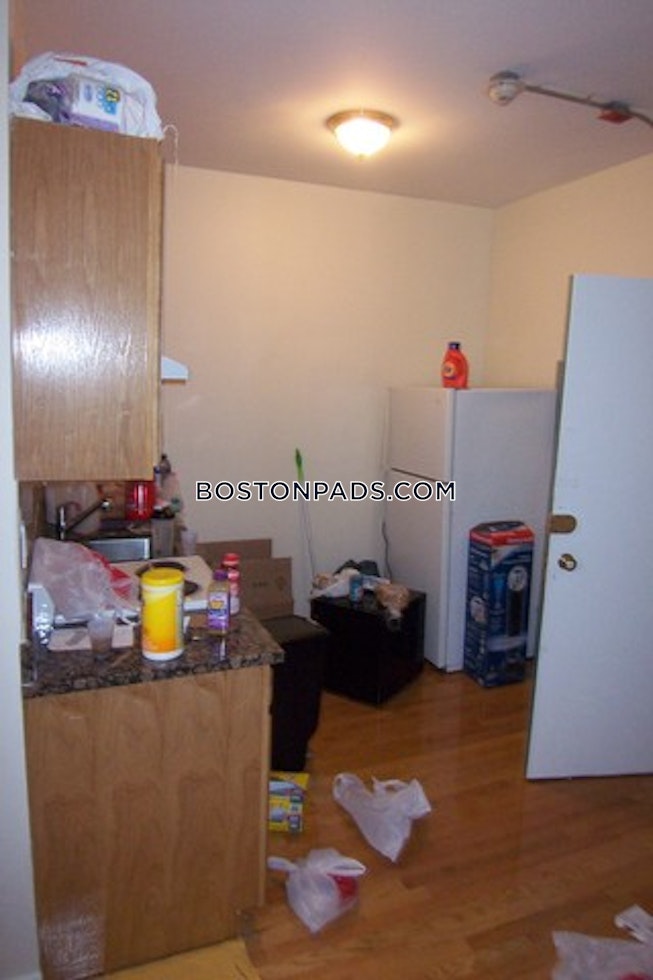 Boston - $3,300+ /mo