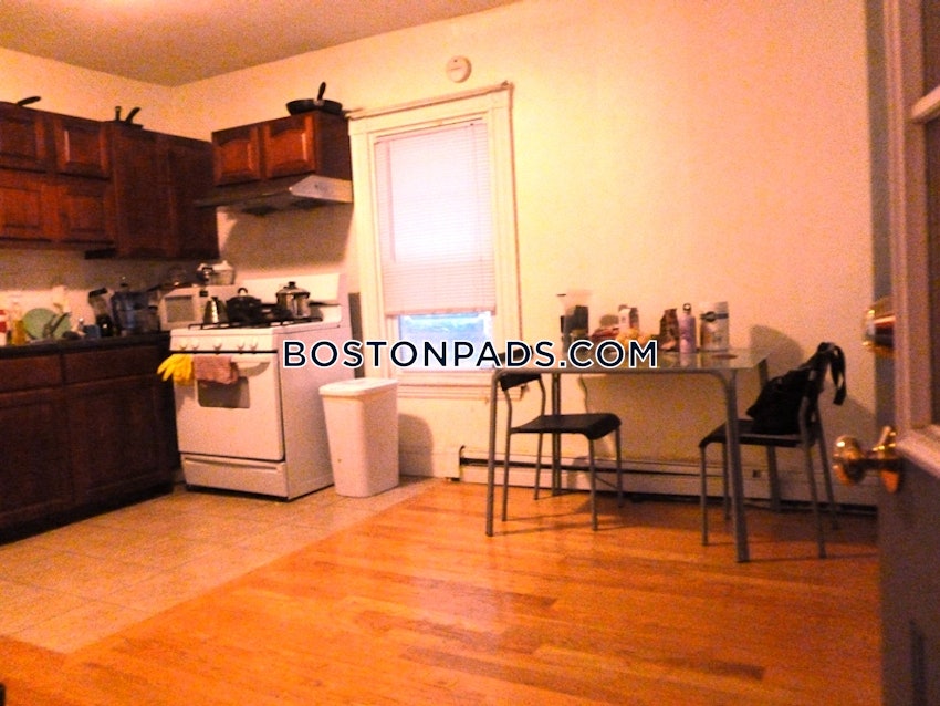 BOSTON - NORTHEASTERN/SYMPHONY - 3 Beds, 1 Bath - Image 22