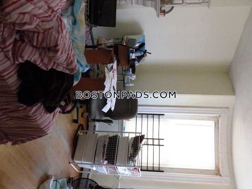 Boston - Northeastern/Symphony - 3 Beds, 1 Bath - Image 42