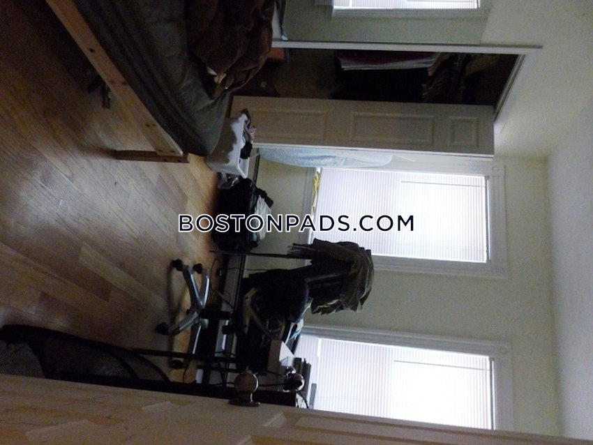 BOSTON - NORTHEASTERN/SYMPHONY - 3 Beds, 1 Bath - Image 40