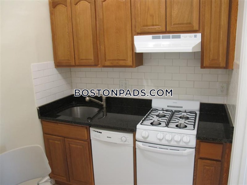 BOSTON - NORTHEASTERN/SYMPHONY - 2 Beds, 1 Bath - Image 2