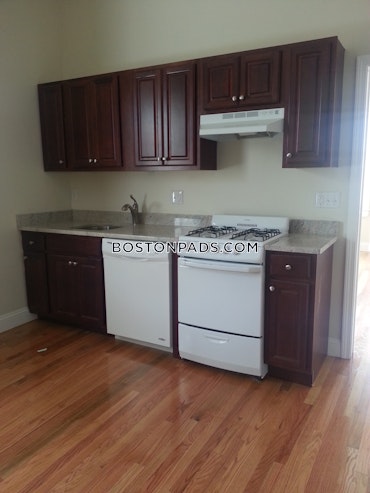 Boston - 4 Beds, 2 Baths