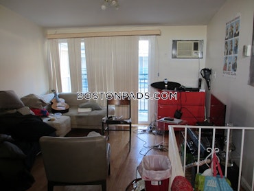 Boston - 3 Beds, 1 Baths