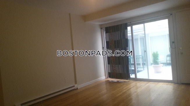 Boston - $2,600+ /mo