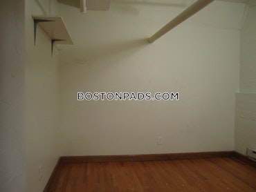 Boston - 3 Beds, 1 Baths