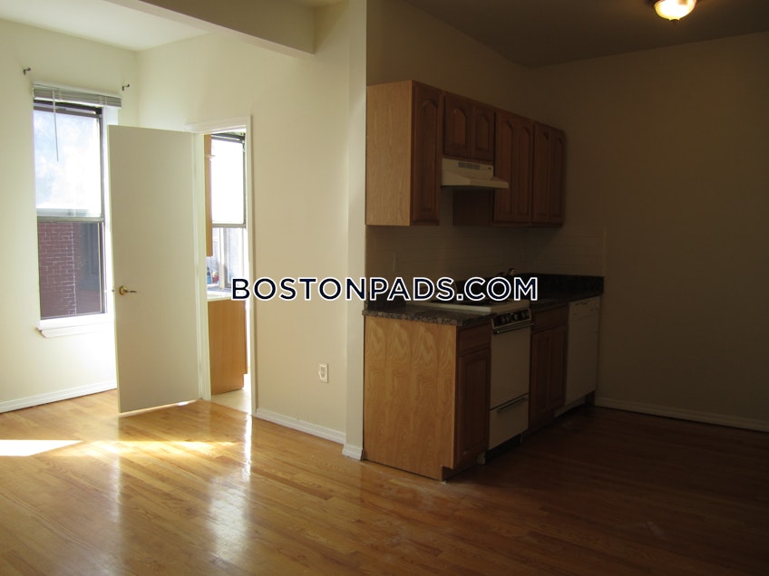Boston - $3,300+ /month