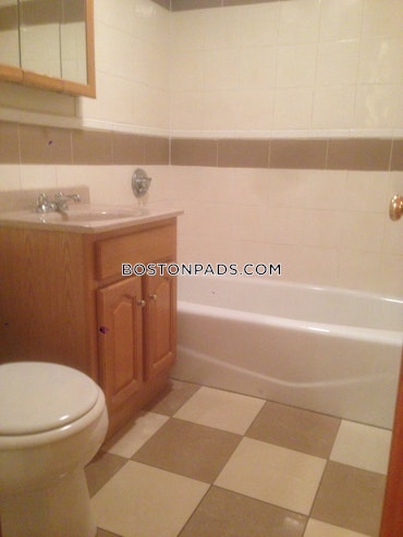 Boston - 3 Beds, 1 Baths