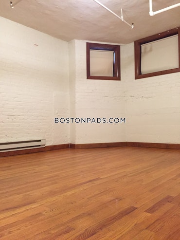 Boston - 3 Beds, 1 Baths