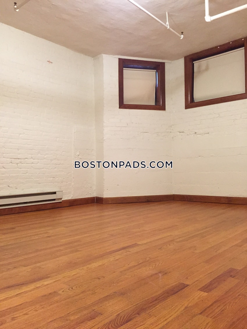 BOSTON - NORTHEASTERN/SYMPHONY - 3 Beds, 1 Bath - Image 46