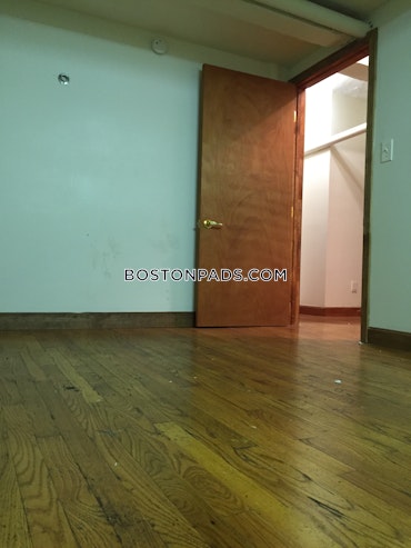 Boston - 3 Beds, 1 Baths