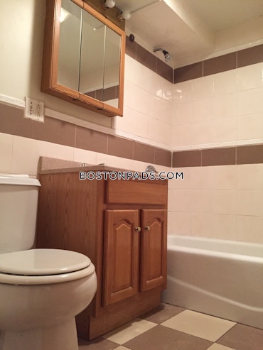 Boston - 3 Beds, 1 Baths