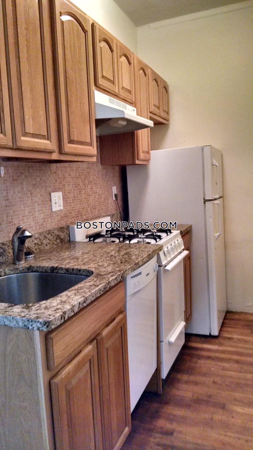 BOSTON - NORTHEASTERN/SYMPHONY - 2 Beds, 1 Bath - Image 3