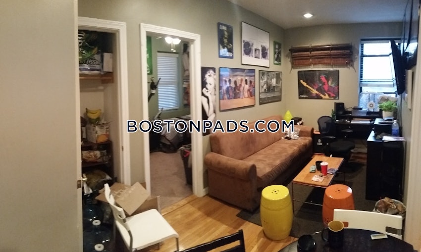 BOSTON - NORTHEASTERN/SYMPHONY - 3 Beds, 1 Bath - Image 4