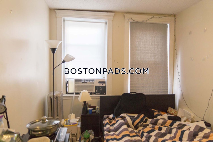 BOSTON - NORTHEASTERN/SYMPHONY - 2 Beds, 1 Bath - Image 2