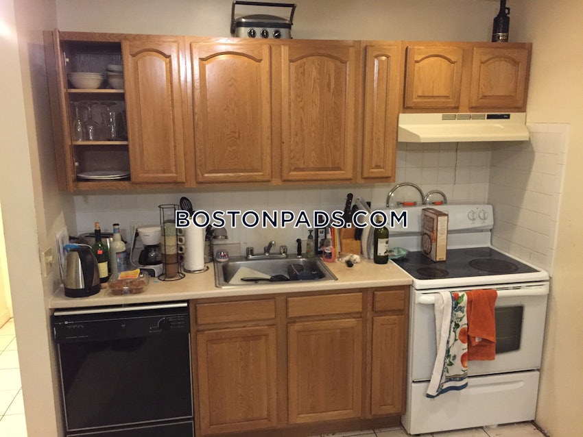 BOSTON - NORTHEASTERN/SYMPHONY - 2 Beds, 1 Bath - Image 4