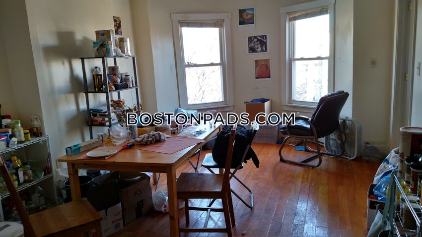 BOSTON - NORTHEASTERN/SYMPHONY - 3 Beds, 1 Bath - Image 13