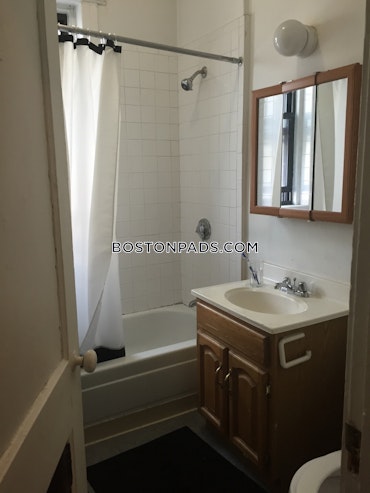 Boston - 0 Beds, 1 Baths