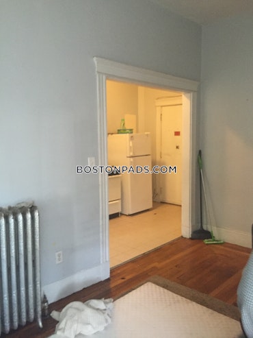Boston - 0 Beds, 1 Baths