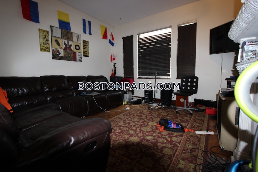 BOSTON - NORTHEASTERN/SYMPHONY - 2 Beds, 2 Baths - Image 1