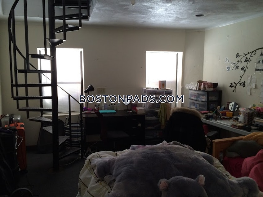 Boston - $3,750+ /month