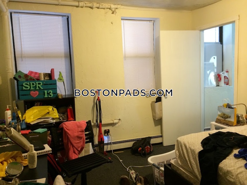 BOSTON - NORTHEASTERN/SYMPHONY - 2 Beds, 1 Bath - Image 11
